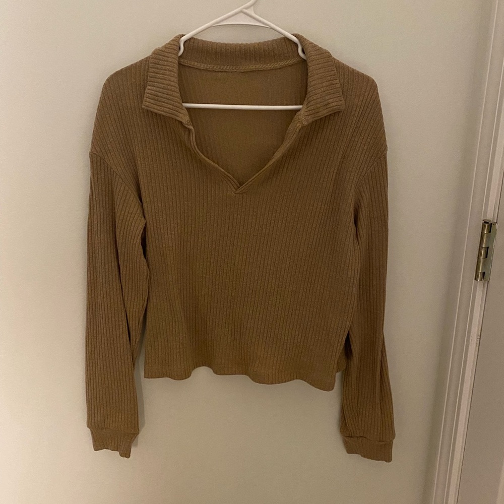 Half cropped long sleeve